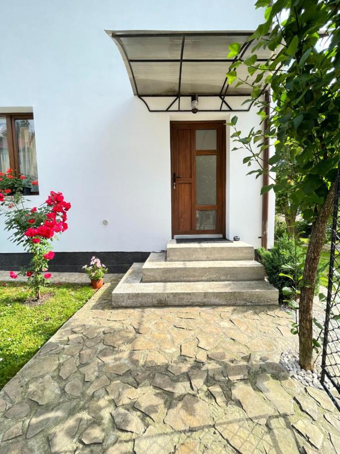 Apartament Linistit / Cozy Apartment Câmpulung Moldovenesc Exterior photo
